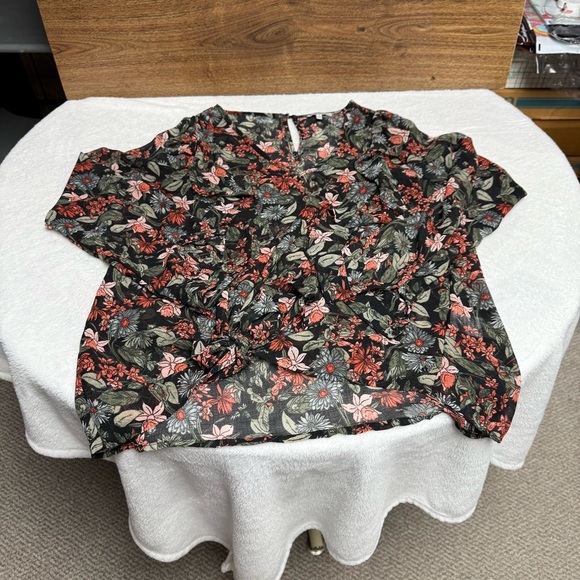 Jodifl size small Floral V-Neck Tie-Front Blouse long sleeve ruffles - Picture 2 of 10